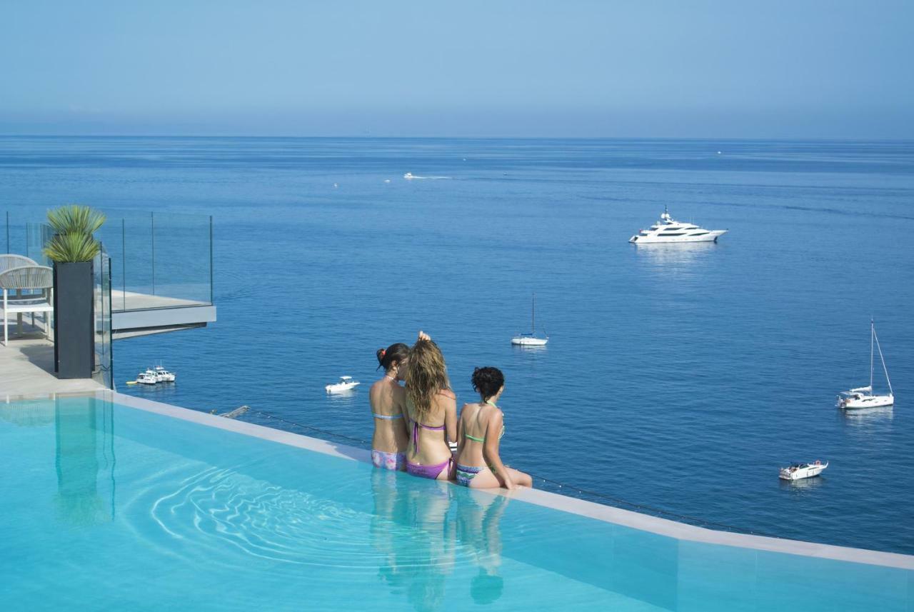 B&B Capo Torre Resort & Spa Альбисола-Супериоре Экстерьер фото