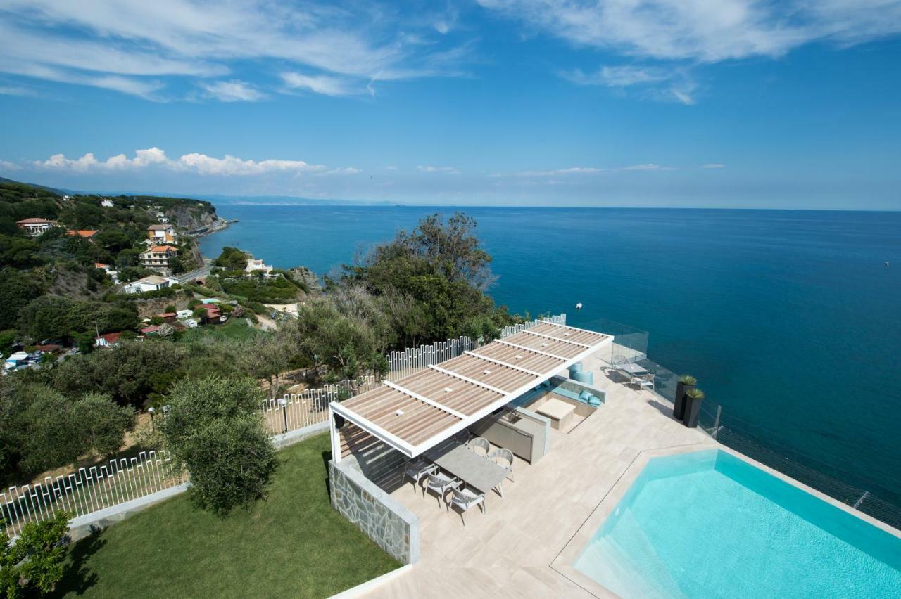 B&B Capo Torre Resort & Spa Альбисола-Супериоре Экстерьер фото